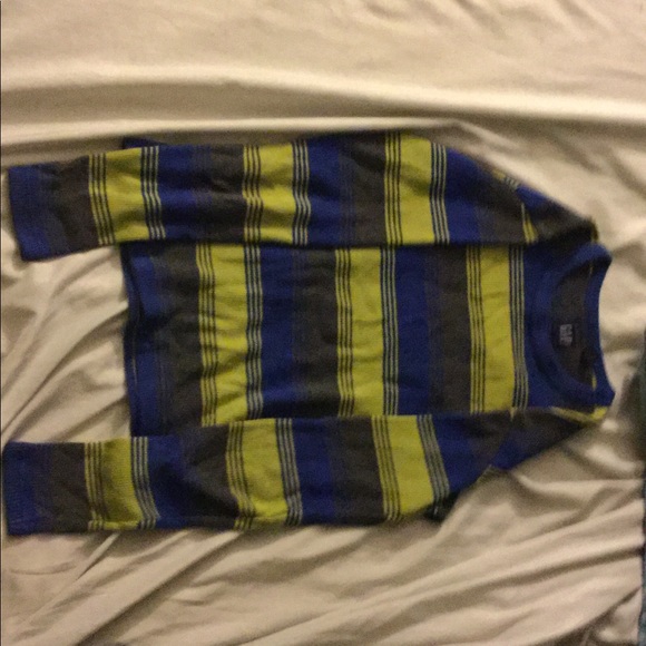 A small men’s gap sweater OFFERS WELCOMED - Picture 1 of 4